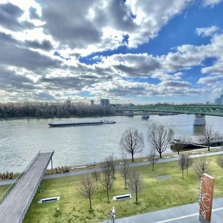 Eurovea Cozy Studio Apartman Pozsony Kültér fotó